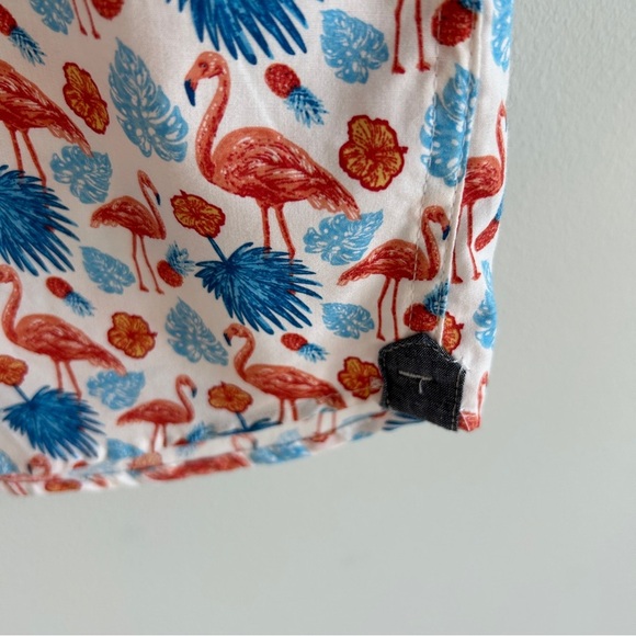 NWT Nickel & Iron White Flamingo All Over Print Short Sleeve Button Up Medium - Picture 5 of 11